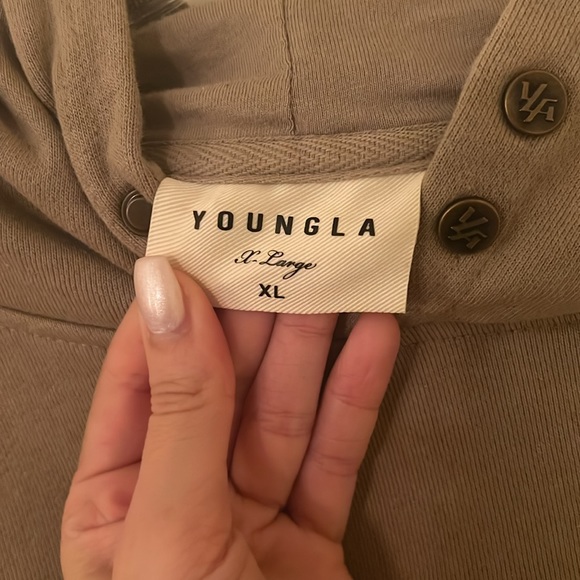 Young LA Men’s Sweatshirt - Picture 5 of 6